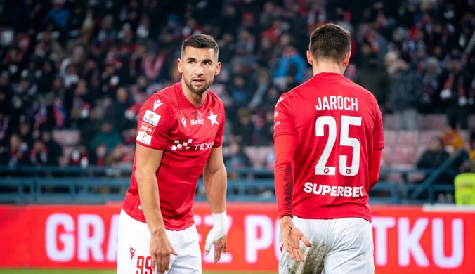 Mecz Wisły przerwany. Sędzia nie miał wyjścia, dzieje się na trybunach
