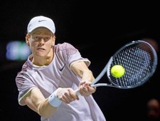 Tenis: Turniej Australian Open w Melbourne - mecz finałowy gry pojedynczej mężczyzn: Jannik Sinner - Daniił Miedwiediew