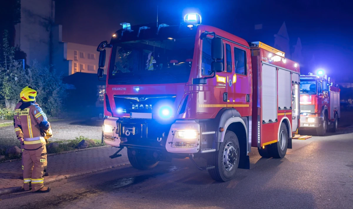 Dwa groźne pożary w sylwestrową noc w Śląskiem. W Tarnowskich Górach palił się dom jednorodzinny. Z kolei w Katowicach pożar wybuchł na budowie nowego osiedla.