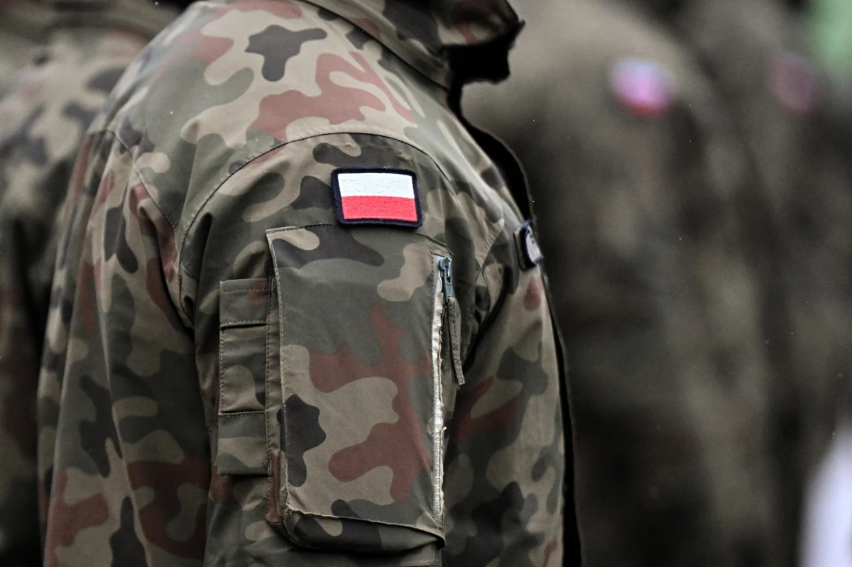 Żołnierz pilnujący polsko-białoruskiej granicy oddał strzały w miejscowości Mielnik na Podlasiu. Mężczyznę już zatrzymano, trwa wyjaśnianie zajścia.