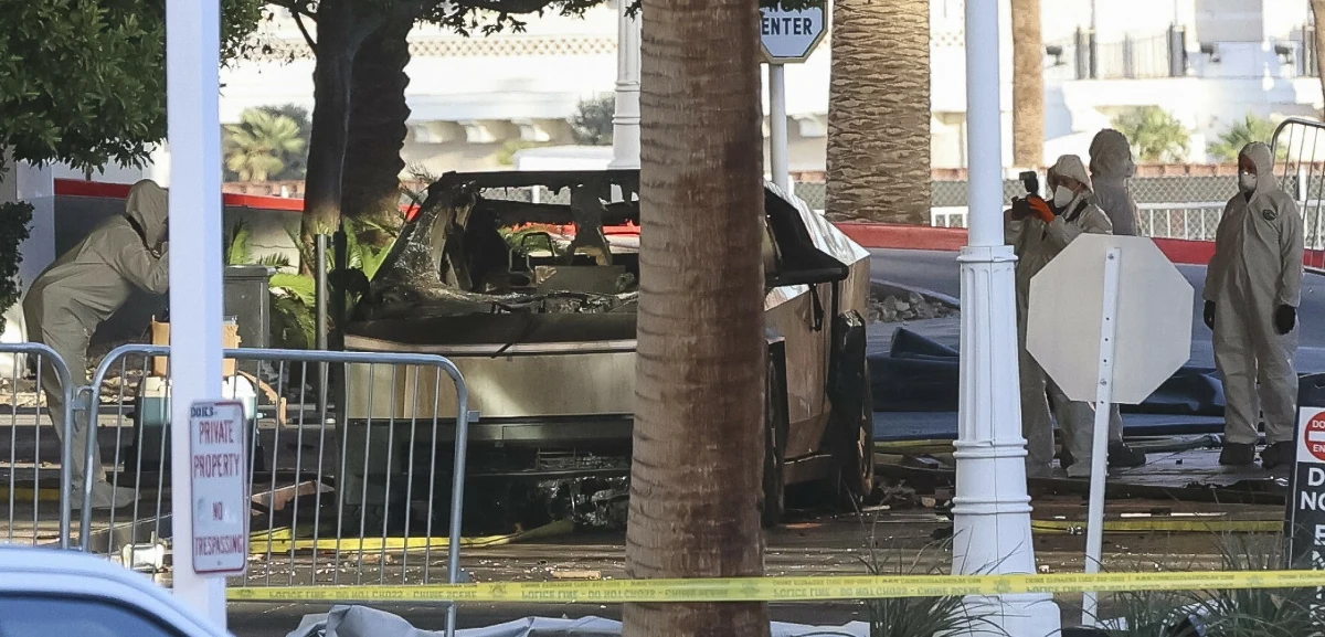 Fajerwerki i zbiorniki z paliwem znaleziono wewnątrz samochodu Tesla Cybertruck, który eksplodował przed należącym do Donalda Trumpa hotelem w Las Vegas. Nie żyje kierowca pojazdu, a siedem osób zostało rannych. Służby badają, czy ten incydent był aktem terrorystycznym. 