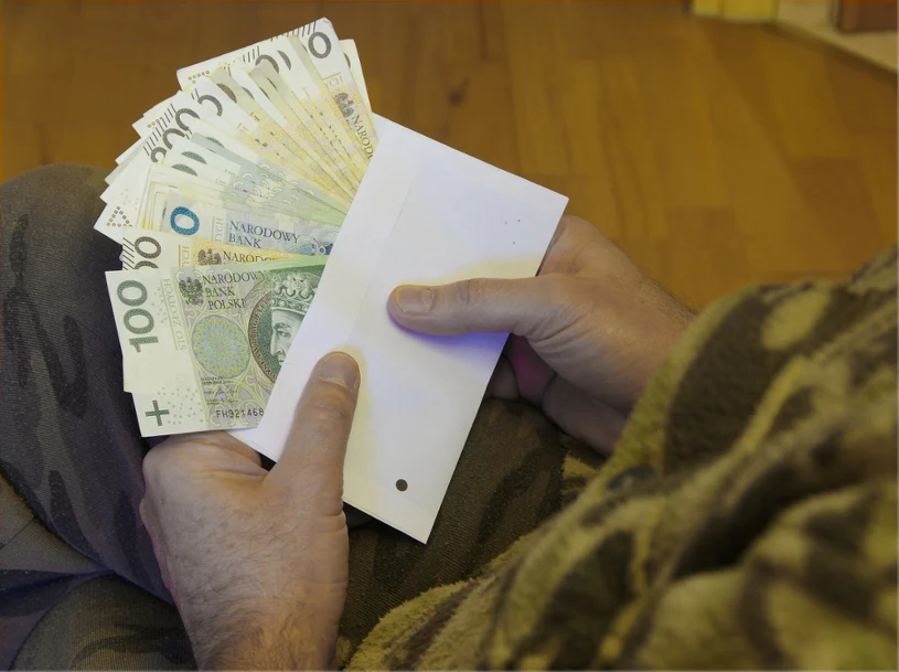 Podwyżka tzw. emerytury specjalnej. W 2026 roku wyniesie ponad 5 tys. zł