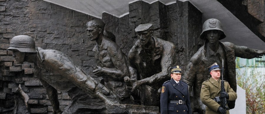 700 tysięcy osób odwiedziło w 2024 roku Muzeum Powstania Warszawskiego. "Po tylu latach działania mieć tak dużą frekwencję to dowód ogromnego zaufania odwiedzających" - mówi RMF FM Jan Ołdakowski, dyrektor stołecznej placówki. "Powstańcy są dla nas najważniejsi" - deklaruje. W 2025  roku muzeum chce jeszcze bardziej otworzyć się na młodych i ogłasza nowy, skierowany do nich projekt.   