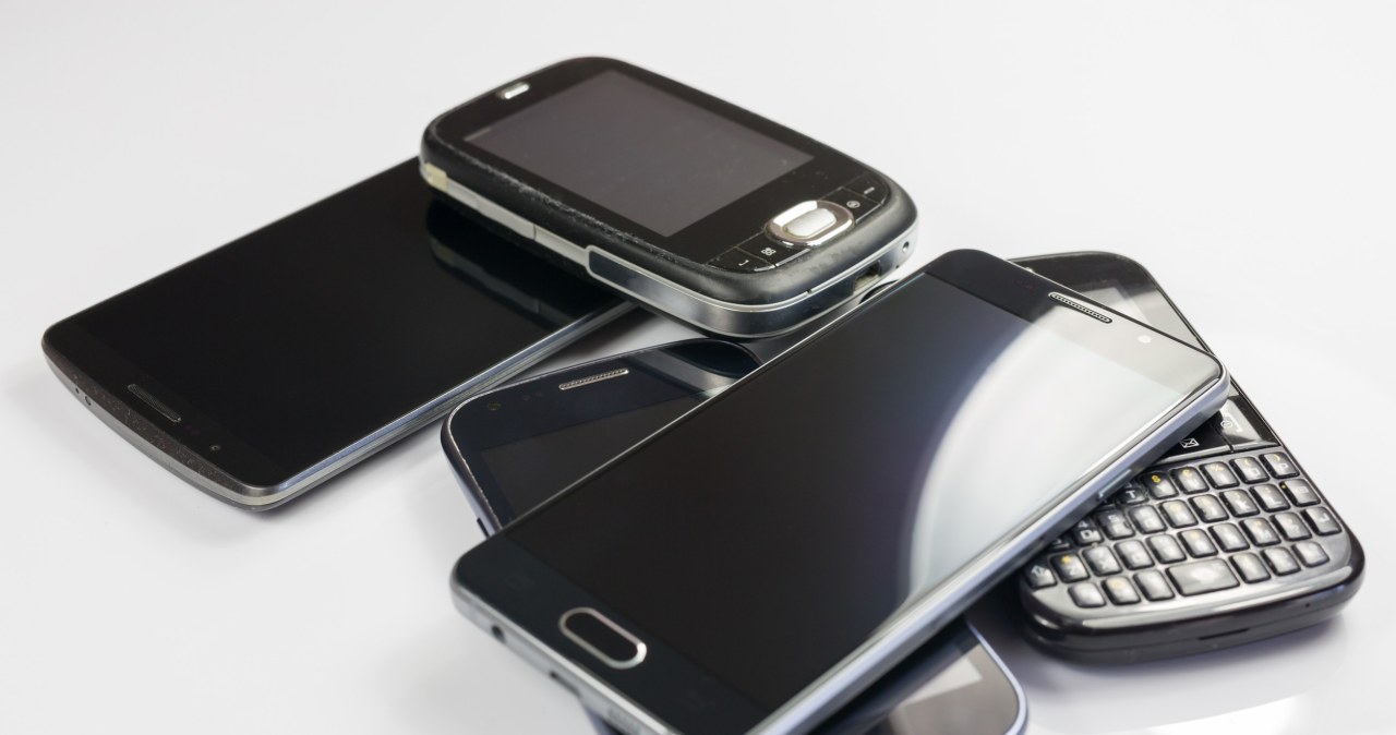 Smartfony kiedyś i dzisiaj. Tych funkcji już w nich nie ma