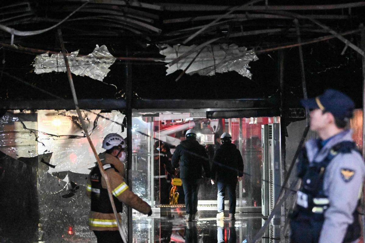 Dramatyczne doniesienia z Korei Południowej. W mieście Seongnam w 8-piętrowym budynku wybuchł pożar. W środku uwięzionych zostało wielu ludzi. Poszkodowanych jest kilkanaście osób. 