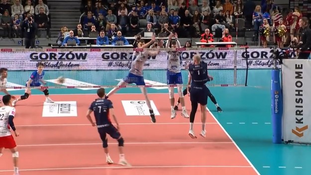 Cuprum Stilon Gorzów – ZAKSA Kędzierzyn-Koźle 1:3 (19:25, 20:25, 25:21, 25:27). Siatkówka, PlusLiga 2025 - 19. kolejka. MVP: Bartosz Kurek (19/40 = 47% skuteczności w ataku + 1 as).

