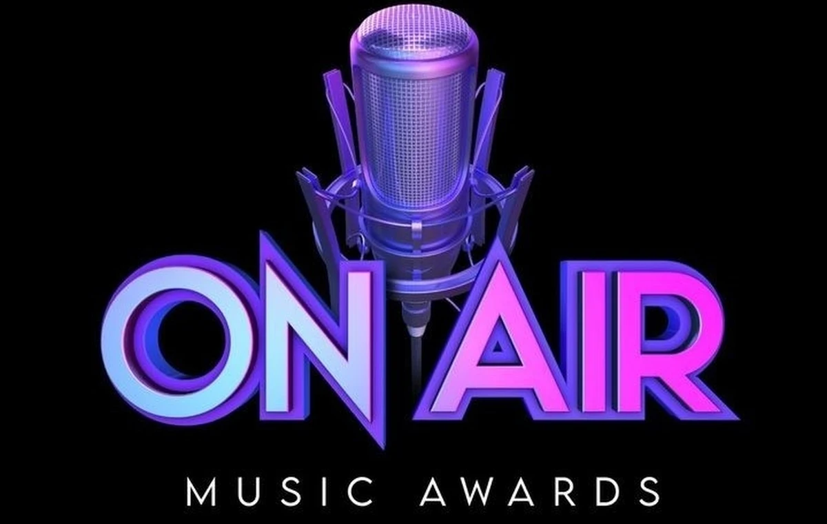 Największe przeboje, najpopularniejsi polscy wykonawcy i wielkie telewizyjne widowisko. Tak w skrócie można opisać rozdanie On Air Music Awards – 
pierwszych w Polsce nagród przyznawanych tym artystom, których piosenki w ubiegłym roku były najczęściej grane w stacjach radiowych. Takiego wydarzenia jeszcze w naszym kraju nie było! W plebiscyt On Air Music Awards zaangażowały się największe stacje radiowe, promując muzykę ponad podziałami! 
