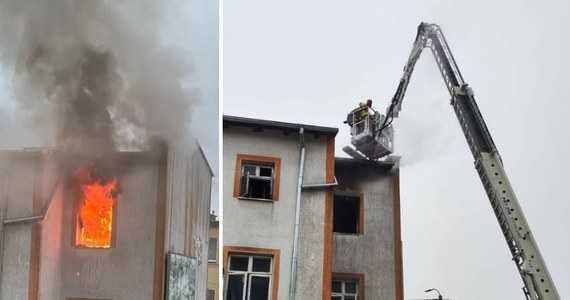 Do pożaru w budynku wielorodzinnym doszło we wtorek po godz. 8 w Orzyszu w województwie warmińsko-mazurskim. Prawdopodobną przyczyną może być wybuch gazu. Ewakuowano 18 mieszkańców, jedna osoba trafiła do szpitala.