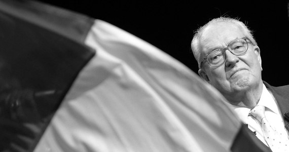 W wieku 96 lat zmarł Jean-Marie Le Pen - francuski polityk i założyciel skrajnie prawicowej partii Front Narodowy (obecnie funkcjonującej pod nazwą Zjednoczenie Narodowe). O jego śmierci poinformowała agencja AFP i BFM TV. 