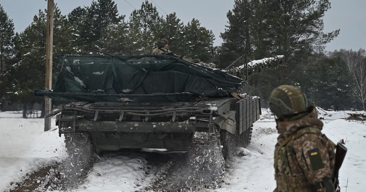 Ukraina ponosi straty na froncie, brakuje też czasu. "Z trudem może przetrwać kolejny rok"