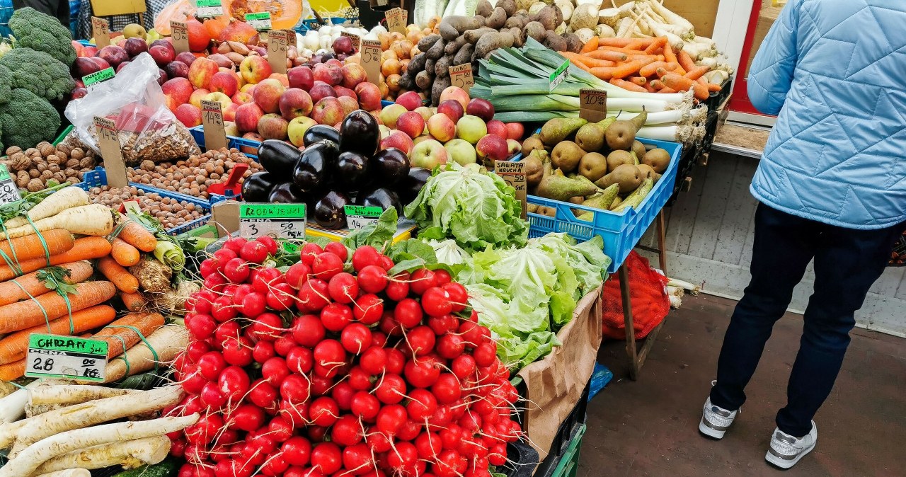 Czesi najechali na polskie targowiska. Wykupują hurtem dwa towary