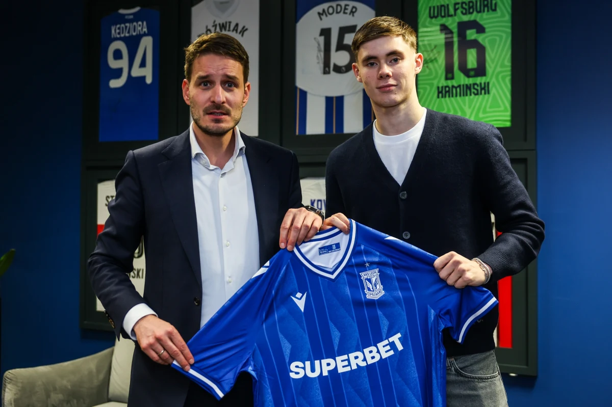 Gisli Thordarson, piłkarz młodzieżowej reprezentacji Islandii, podpisał 4,5-letni kontrakt z Lechem Poznań. 20-letni pomocnik w środę dołączy do drużyny lidera ekstraklasy, która przebywa na zgrupowaniu w Turcji.