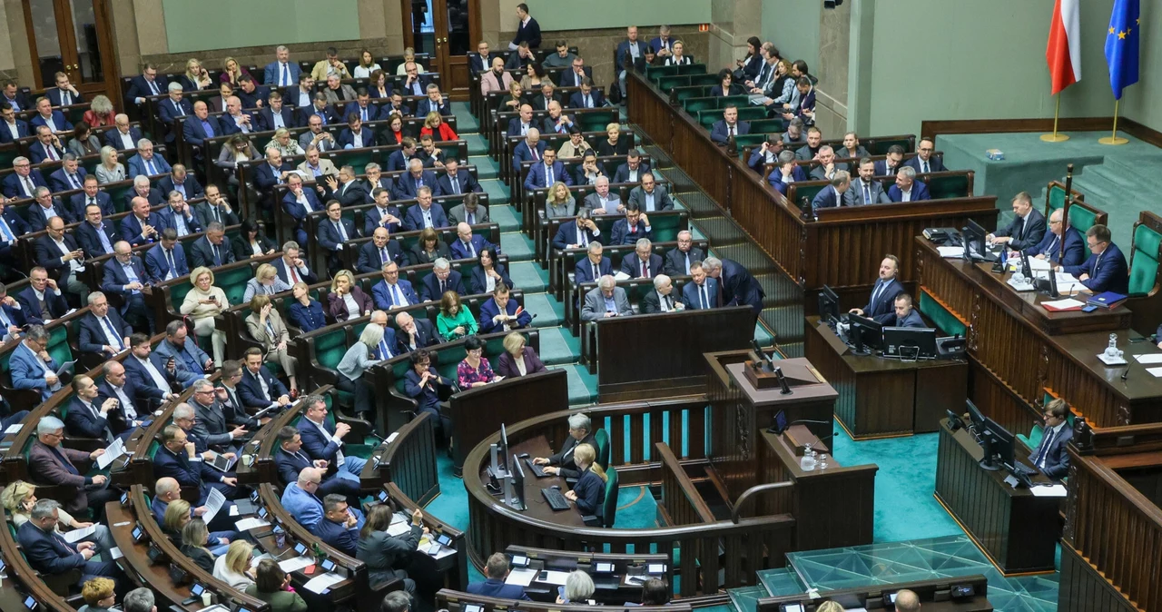 Sejm. Debata o ustawie incydentalnej. Lewica i Konfederacja są zgodne