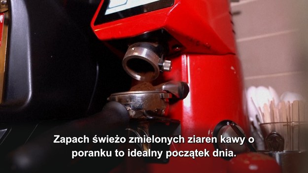 Filiżanka kawy może być korzystna dla zdrowia, ale tylko jeśli pije się ją rano. Tak przynajmniej wynika z nowych badań opublikowanych w European Heart Journal. 