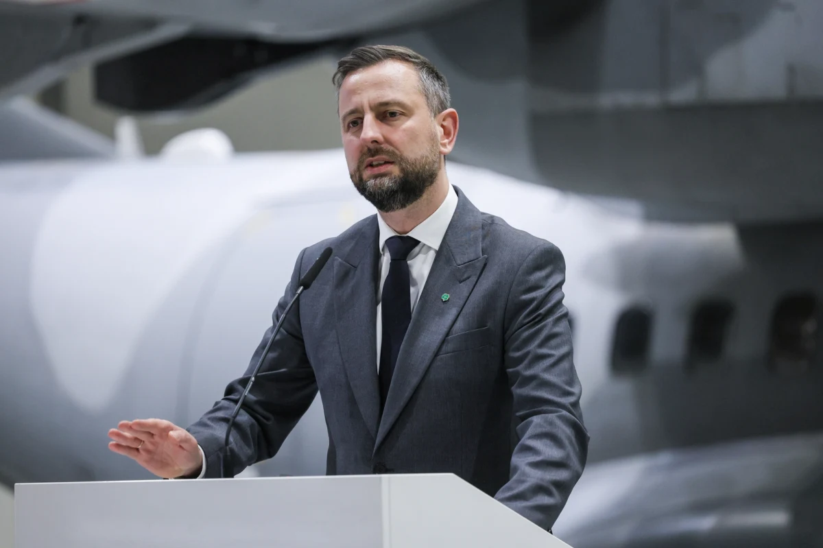 "Nadzór cywilny w tej sprawie odegrał kluczową rolę, bo uruchomiliśmy wszystkie procedury. Najpierw procedury zabezpieczające, procedury wyjaśniające, naprawiające działania związane z przygotowaniem, z przeszkoleniem, wysłaniem odpowiednich kontroli i wyciągnięcie wniosków personalnych" - powiedział Władysław Kosiniak-Kamysz w Porannej rozmowie w RMF FM, komentując dymisję gen. dyw. Artur Kępczyńskiego.