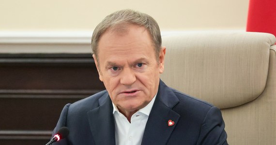 Premier Donald Tusk poinformował na platformie X, że zapadła decyzja o pierwszych ekshumacjach polskich ofiar UPA. Szef rządu podziękował ministrom kultury Polski i Ukrainy za dobrą współpracę.