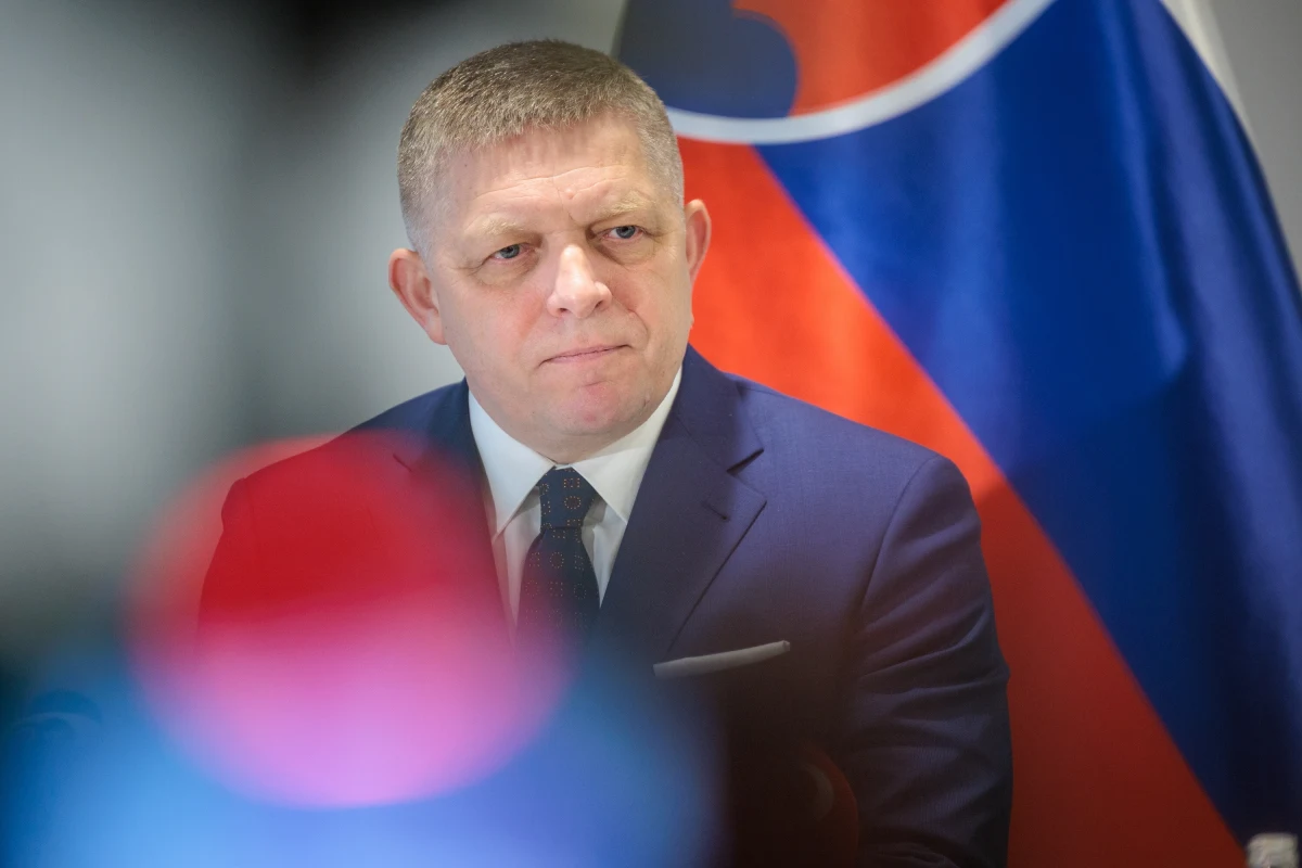 Robert Fico w końcu opowiedział o swoim grudniowym spotkaniu z Władimirem Putinem w Moskwie. Premier Słowacji argumentował, co zmusiło go do wizyty w stolicy Rosji, a także zaprzeczył, jakoby utrzymywał tę podróż w tajemnicy. Pochwalił się też, że uzyskał od rosyjskiego przywódcy gwarancję w sprawie gazu.