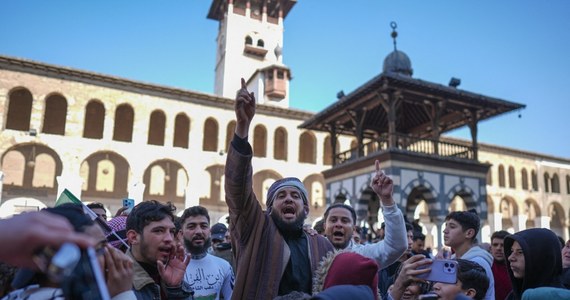 Na przedmieściach Damaszku odbyła się publiczna egzekucja burmistrza dzielnicy Dumar. Urzędnik był jednym z najbardziej znanych w okolicy lojalistów byłego reżimu Baszara al-Asada.