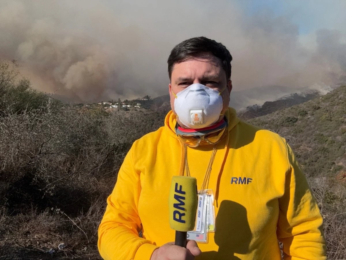 Niestety, pożar Palisades w Kalifornii dotarł do kolejnych budynków. Trwa walka o ich ocalenie. Żywioł zbliża się do miasteczek Brentwood i Encino. "Na miejsce przerzucono ogromne siły straży pożarnej. W górzystym terenie trwa walka z ogniem. Sytuacja jest bardzo trudna" - relacjonuje z Los Angeles Paweł Żuchowski, korespondent RMF FM. Liczba ofiar pożarów w rejonie Los Angeles wzrosła do 13 osób.
