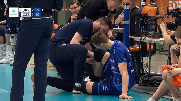 Jastrzębski Węgiel – Steam Hemarpol Norwid Częstochowa 3:1 (25:23, 21:25, 25:17, 25:23). Siatkówka, PlusLiga 2024/2025 - 20. kolejka. Daniel Popiela doznał kontuzji w czwartym secie.