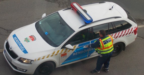 Tragiczny wypadek na autostradzie M3 na Węgrzech. W auto, którym podróżowali młodzi Polacy, wjechał innych samochód. Zginęła 18-latka.