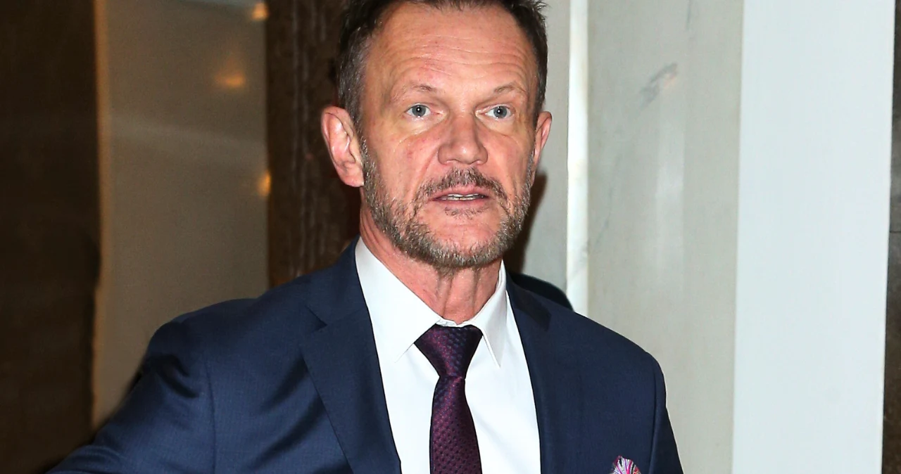 Potwierdziło się o Cezarym Pazurze. Zostało tylko kilkanaście godzin