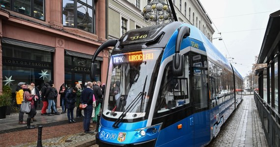 Poważna awaria zasilania sparaliżowała ruch tramwajowy we Wrocławiu, dotyczy 16 linii [Źródło: RMF24]