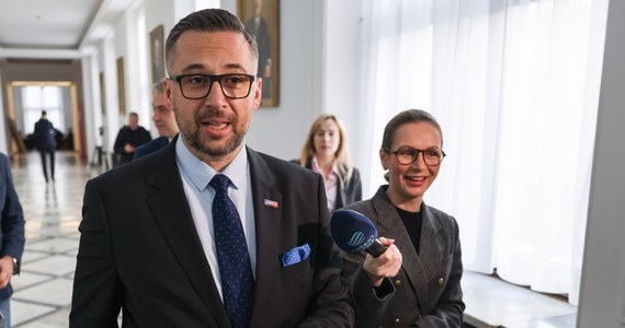 Wiceszef Ministerstwa Aktywów Państwowych Marcin Kulasek został zarekomendowany na stanowisko nowego ministra nauki i szkolnictwa wyższego. Poinformował o tym we wtorek na konferencji współprzewodniczący Nowej Lewicy i wicemarszałek Sejmu Włodzimierz Czarzasty. Kim jest Marcin Kulasek? 