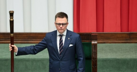 Marszałek Sejmu Szymon Hołownia wydał postanowienie o zarządzeniu wyborów prezydenckich. Jeszcze dziś zostanie ono opublikowane w Dzienniku Ustaw. "Zaczyna się kampania wyborcza" - napisał Hołownia, który sam jest jednym z kandydatów na prezydenta.