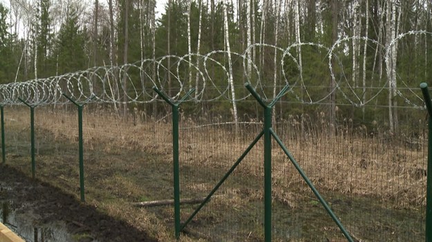 Łotwa obecnie buduje ogrodzenie na granicy z Rosją. Powstało już 222 km barier.