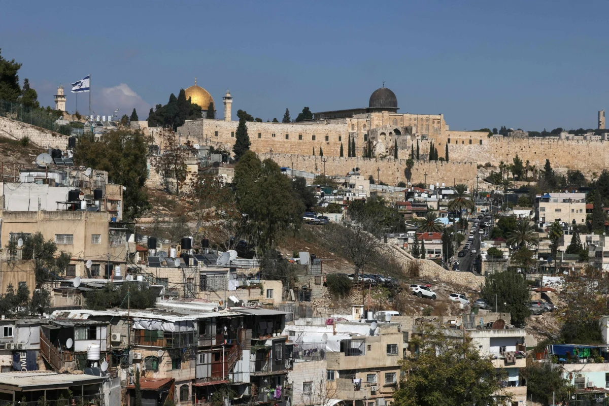 "To była inicjatywa izraelskiego Ministerstwa Spraw Zagranicznych" - tak zamknięcie polskiego konsulatu honorowego w Jerozolimie skomentował w rozmowie z reporterem RMF FM były już konsul honorowy, Zeev Baran. Choć decyzję w sprawie zamknięcia Radosław Sikorski ogłosił w dzienniku urzędowym MSZ już w grudniu 2024 r., w środę likwidacja doszła do skutku.