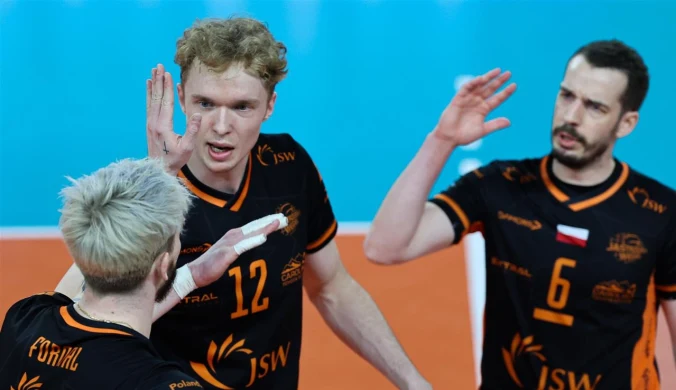 Siatkarz mistrzów Polski odebrał nagrodę. Kibice rywali go wygwizdali