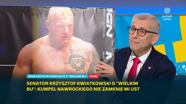 - Nawet ten pan, z jego wyglądem, nie zatrzyma mnie w mówieniu prawdy - stwierdził w "Graffiti" Krzysztof Kwiatkowski. Senator KO komentował pozew, jaki dostał od zawodnika MMA Patryka Masiaka. Zaprezentował też w studiu wielkie zdjęcie Masiaka i zarzucił mu, że jest kryminalistą. Łączy go również z Karolem Nawrockim.


Marcin Fijołek zapytał senatora o pozew Patryka Masiaka, znanego jako "Wielki Bu". To jedna z osób widniejących w "raporcie Nawrockiego", który kilka tygodni temu wyciekł do mediów. Dokument dotyczył między innymi rzekomych powiązań Karola Nawrockiego ze środowiskami przestępczymi i kibicowskimi.

