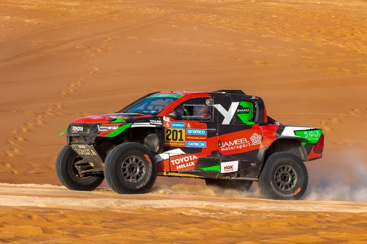 Saudyjczyk Yazeed Al Rajhi (Toyota) w kategorii samochodów i australijski motocyklista Daniel Sanders (KTM) wygrali Rajd Dakar. Dobrze spisali się Polacy. Adam Kuś w klasie challenger zajął piąte miejsce, a motocyklista Konrad Dąbrowski był siódmy w kategorii Rally 2. i 16. ogólnie.