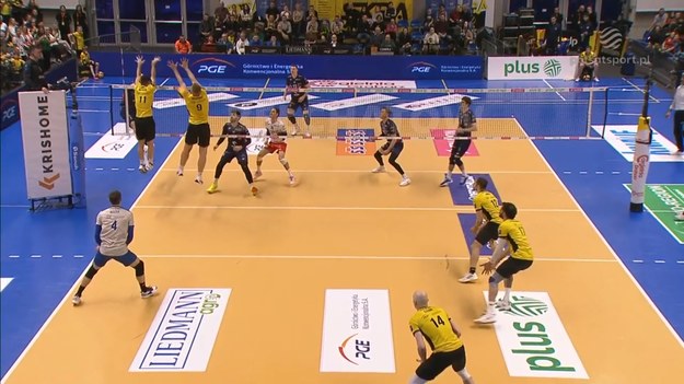 PGE GiEK Skra Bełchatów – ZAKSA Kędzierzyn-Koźle 2:3 (25:21, 22:25, 27:25, 15:25, 12:15). Siatkówka, PlusLiga 2024/2025 - 21. kolejka. MVP: Bartosz Kurek (20/35 = 56% skuteczności w ataku + 1 blok).