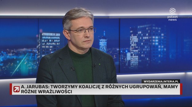 Adam Jarubas podkreślił w programie "Gość Wydarzeń", że PSL i Polska 2050 są ważnymi częściami koalicji 15 października, bez których nie byłoby większości. - Zdecydowaliśmy się wesprzeć pana marszałka i kontynuować ten projekt, na który umówiliśmy się przed rokiem - zaznaczył europoseł pytany o kwestię poparcia Szymona Hołowni w wyborach prezydenckich.