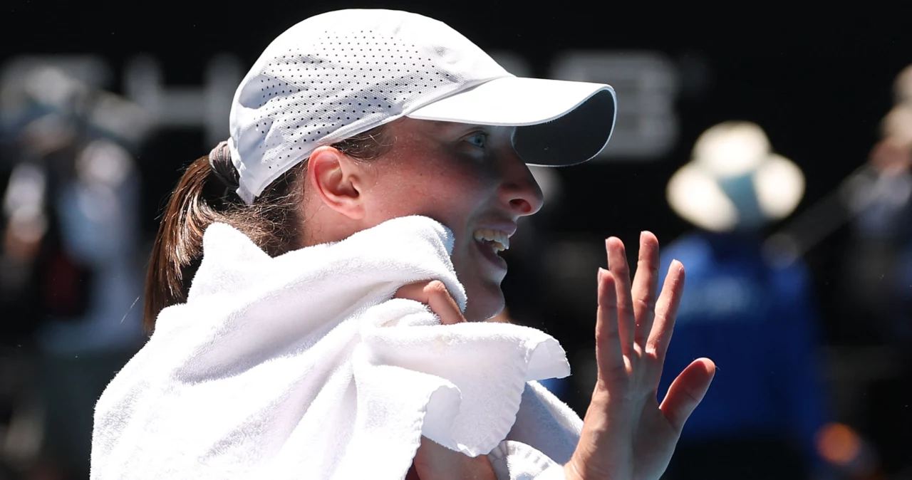 Iga Świątek w akcji podczas Australian Open