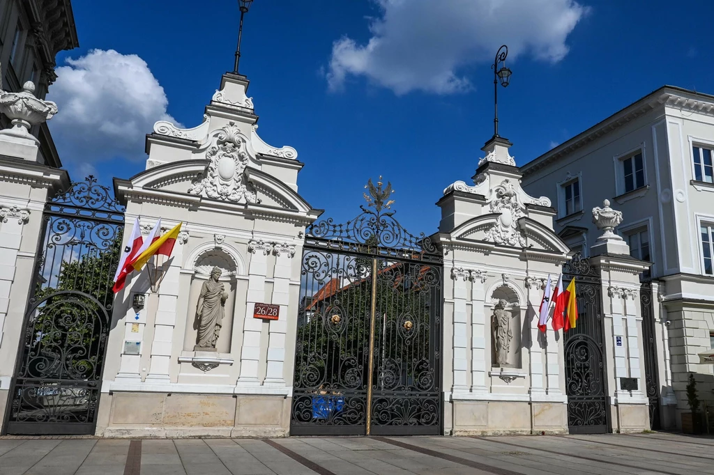 Brama główna Uniwersytetu Warszawskiego na Krakowskim Przedmieściu