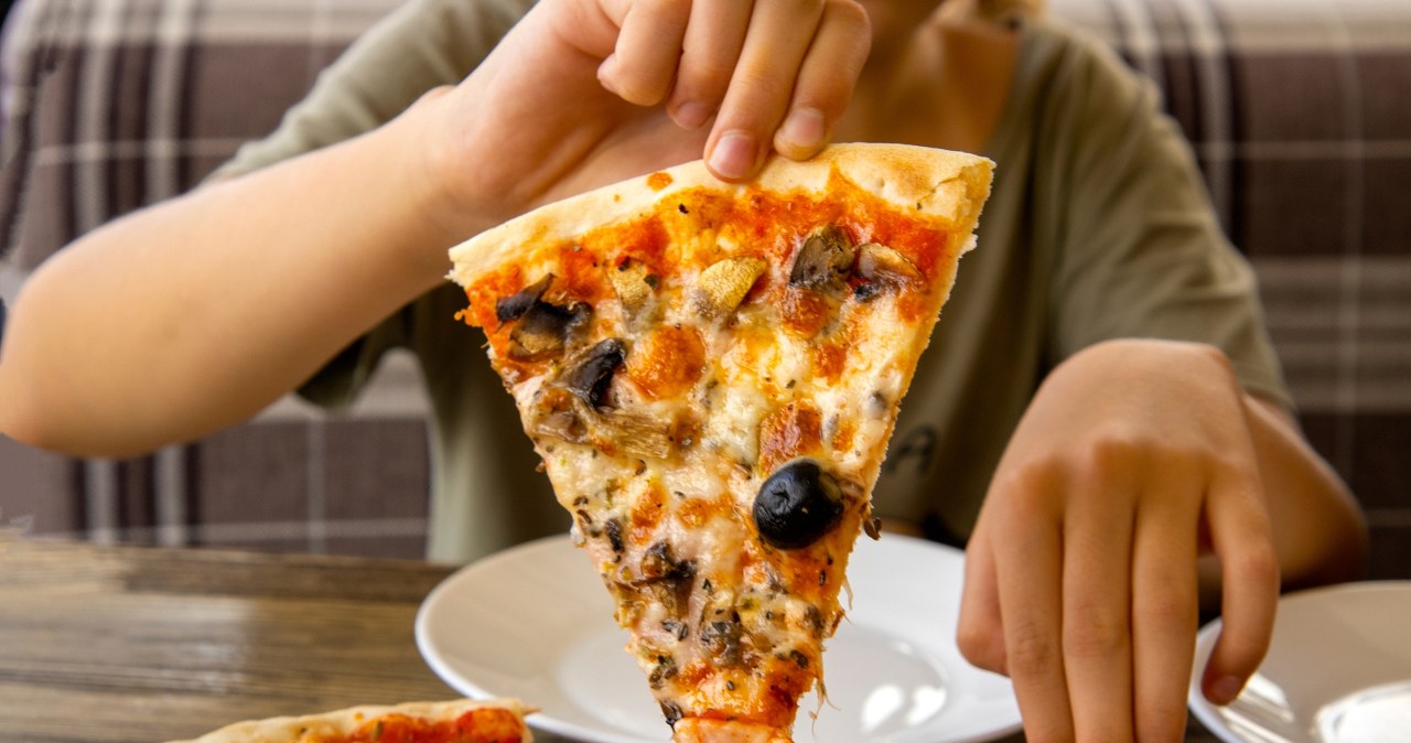 To dzieje się z ciałem, gdy często jesz pizzę. Włosi robią inaczej i nie tyją