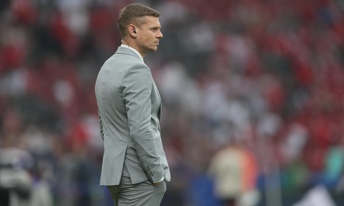 Łukasz Piszczek nie zostanie pierwszym trenerem Borussii Dortmund. Portal Ruhr24 poinformował, że Polak, który był asystentem zwolnionego w środę tureckiego szkoleniowca Nuriego Sahina, postanowił odejść z klubu.