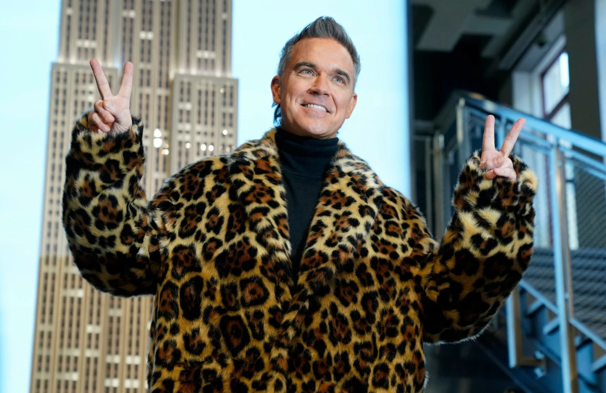 "Ludzie wychodzą z tego filmu i, na przykład, dzwonią do swojego ojca, z którym nie rozmawiali przez siedem lat. Więc tak, ten film z pewnością wywołuje emocjonalną reakcję" - mówi w rozmowie z dziennikarzem RMF FM Mateuszem Opyrchałem Michael Gracey reżyser filmu "Better Man: Niesamowity Robbie Williams". I przyznaje: "Utwory Robbiego nie były na mojej playliście. Więc to, co naprawdę mnie do niego przyciągnęło, to niekoniecznie on jako artysta, ale on jako człowiek". 