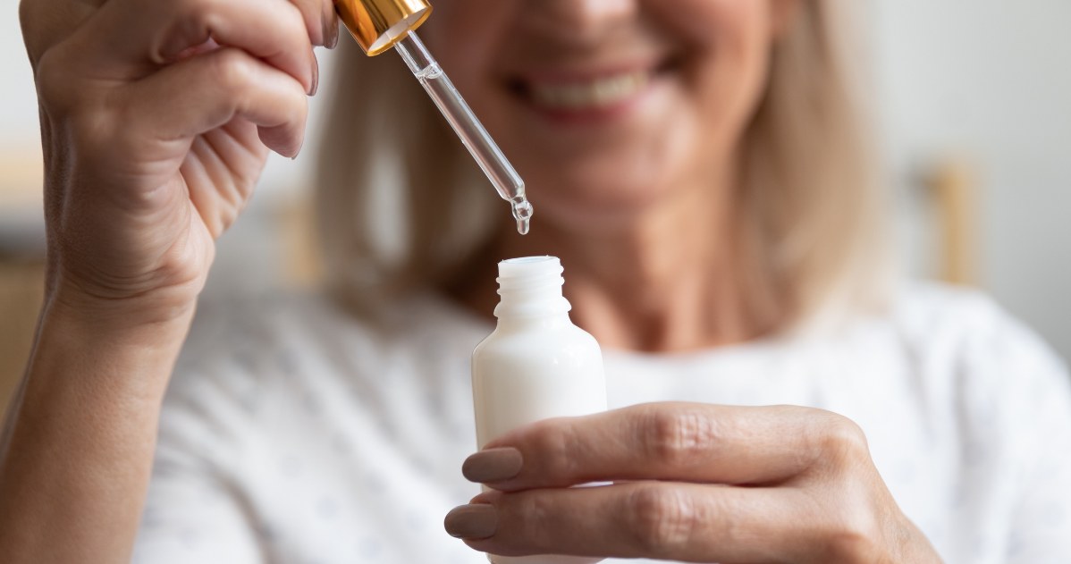 Odejmują skórze lat. Stymulują produkcję kolagenu i "prasują" zmarszczki