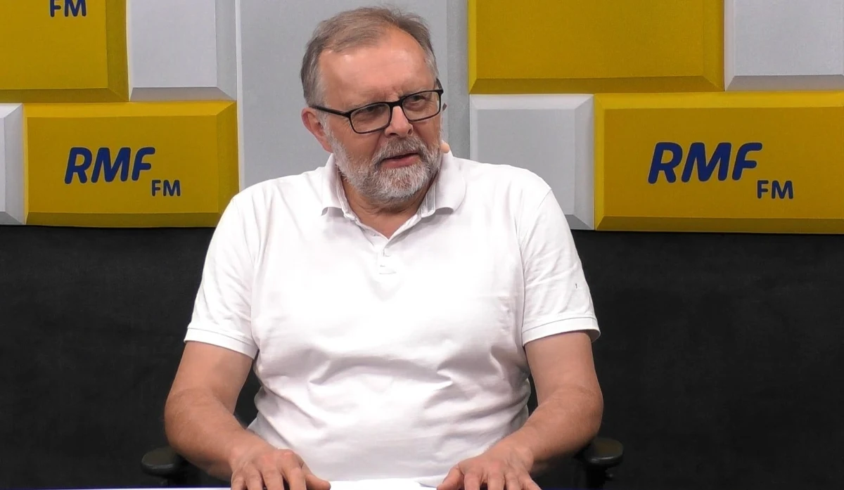 "Media społecznościowe i fakt, że „każdy ma swoją prawdę” ułatwia sterowanie tym, jakie informacje mogą dotrzeć do danej grupy społecznej. Widzieliśmy w raporcie dotyczącym wpływów rosyjskich, że dezinformacja klimatyczna to jedna z broni Putina. Dane Międzynarodowego Funduszu Walutowego wskazują, że dopłaty do energii, głównie do paliw kopalnych, to jest 7 proc. produktu globalnego brutto w skali globu. 7 proc. z naszych podatków jakimiś dziwnymi drogami idzie na to, żeby magnaci naftowi, Putin, kraje arabskie otrzymywały nasze pieniądze. To bardzo poważny problem. Płacimy za energię i paliwa dużo więcej niż nam się wydaje, tylko te pieniądze są od nas zabierane w „inny” sposób - powiedział w Rozmowie o 7:00 w Radiu RMF24 prof. Szymon Malinowski, fizyk atmosfery, profesor nauk o Ziemi z PAN.