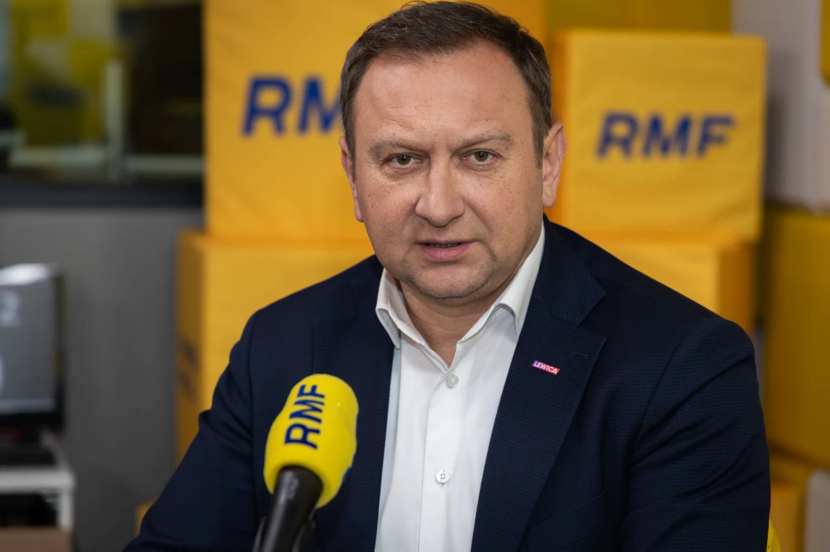 "Każde wybory mają takiego czarnego konia. Tym razem może nim być Krzysztof Stanowski i bardzo mnie to cieszy. On buszuje w ogródku prawicy i skrajnej prawicy. Do ogródka szeroko rozumianej Lewicy nie wejdzie" - mówił w Popołudniowej rozmowie w RMF FM poseł Tomasz Trela.