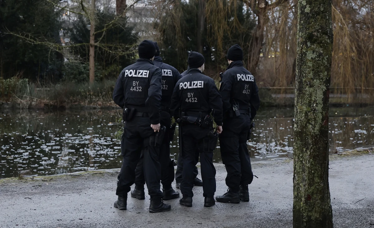 Stanowcza reakcja niemieckiego MSW po ataku nożownika w parku w bawarskim w mieście Aschaffenburg, w którym zginęły dwie osoby, w tym dziecko. Szefowa resortu Nancy Faeser oświadczyła, że kraj pracuje nad deportacją większej liczby przestępców do Afganistanu. Oceniła też, że system dubliński nie działa prawidłowo.