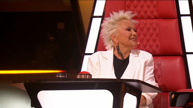 Do zaskakującej historii doszło podczas Przesłuchań w ciemno w programie "The Voice Senior". Okazało się, że po latach Małgorzata Ostrowska spotkała się z koleżanką z czasów szkolnych.

