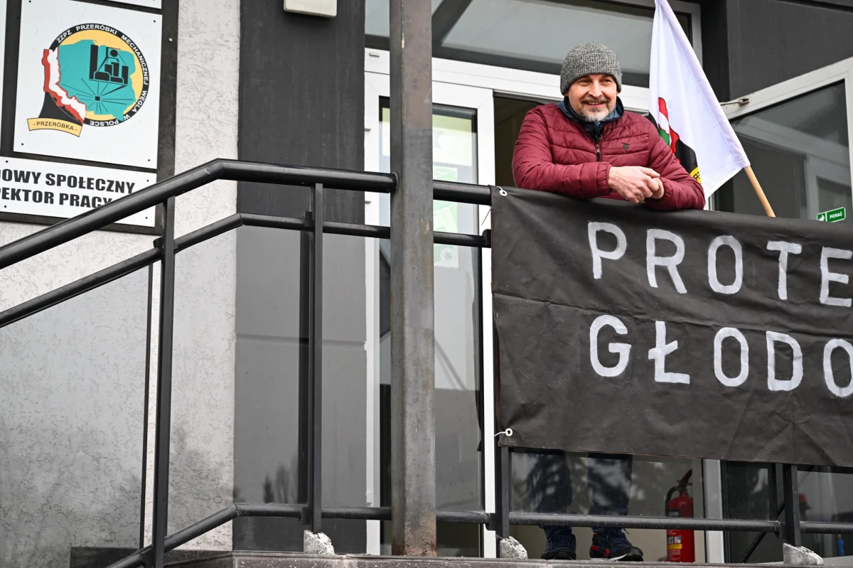 ​Zakończyła się głodówka górników w kopalni Bogdanka na Lubelszczyźnie. Protestujący przerwali akcję w związku z wyznaczeniem terminu rozmów o przyszłości ich zakładu.
