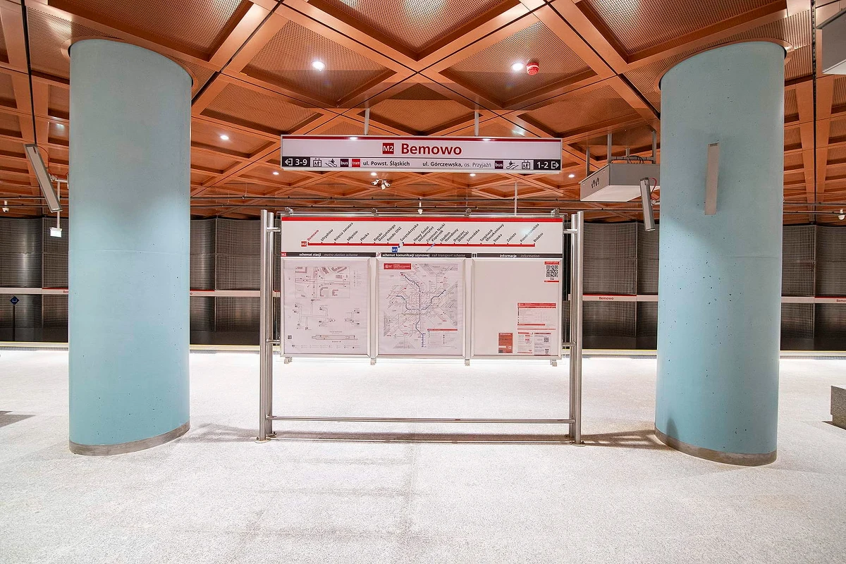 Specjalny system ma odzyskiwać ciepłe powietrze ze stacji metra Bemowo. Pierwszy pilotażowy program ma zacząć działać jeszcze w ciągu 2 miesięcy. Jeśli takie rozwiązanie okaże się efektywne, do sieci ciepłowniczej będą podłączane kolejne stacje.