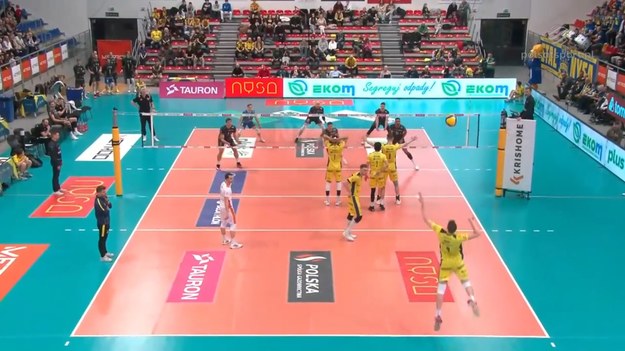 Trefl Gdańsk wygrał na wyjeździe 3:2 z PSG Stalą Nysa w piątkowym (24 stycznia) meczu 22. kolejki siatkarskiej PlusLigi. W materiale wideo najlepsze asy serwisowe z tego spotkania.

