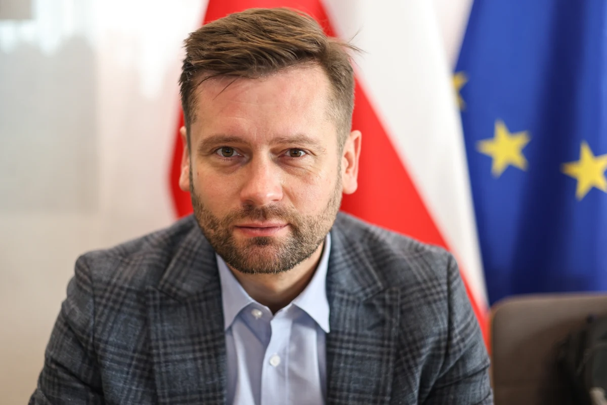 Falstart Najwyższej Izby Kontroli w sprawie zawiadomienia o możliwości popełnienia przestępstwa przez byłego ministra sportu i turystyki w rządzie PiS Kamila Bortniczuka. Ponad dwa miesiące temu zawiadomienie NIK dotyczące wielomilionowych nieprawidłowości w finansowaniu związków sportowych trafiło do prokuratury. Do dziś w sprawie nie ma żadnej decyzji.